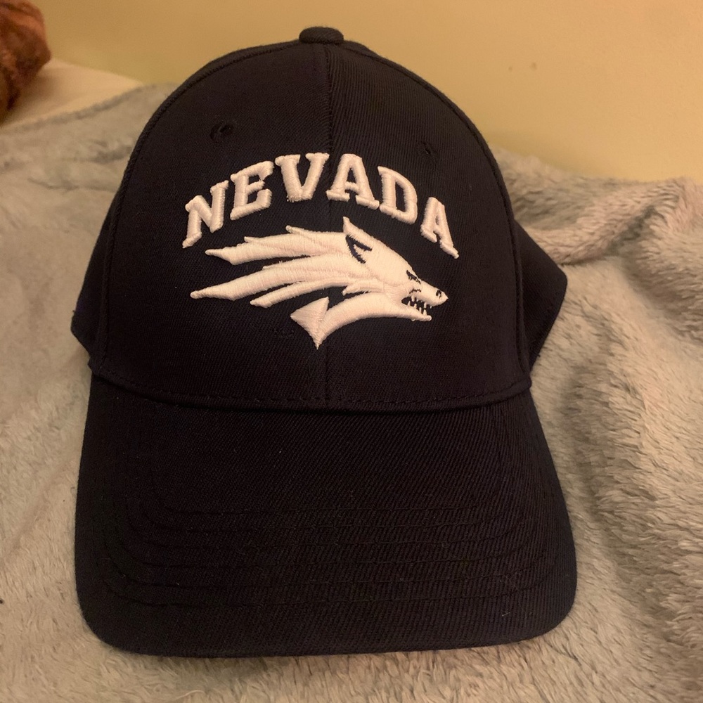 Black and white Nevada Hat